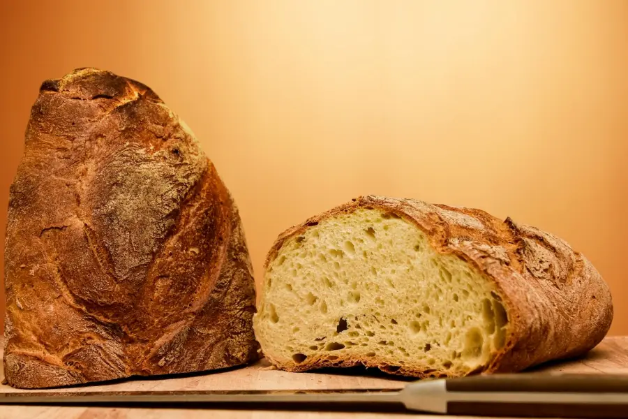 Il Pane di Altamura DOP: storia del primo pane certificato d’Europa, come si produce e dove acquistarlo