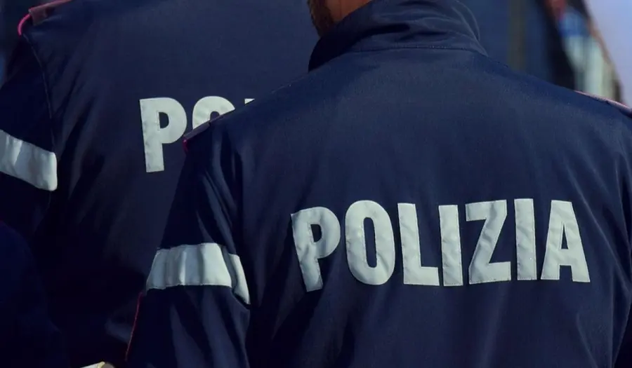 Spoofing a Bari, falsificato il numero della Polizia